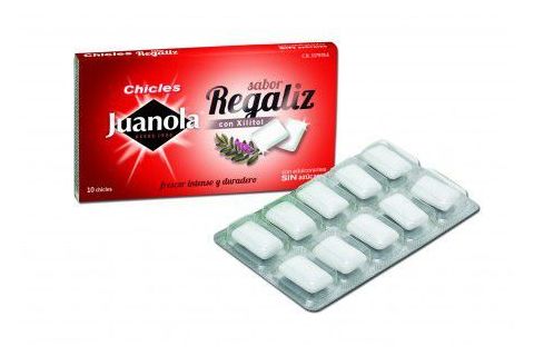 Juanola Chicles con Xilitol Sabor Regaliz 10uds