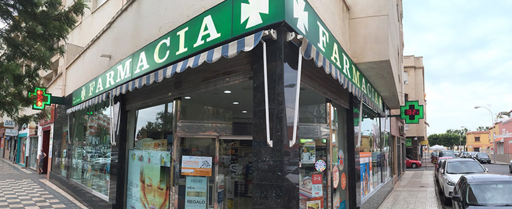 Farmacia de tradición familiar al servicio del paciente