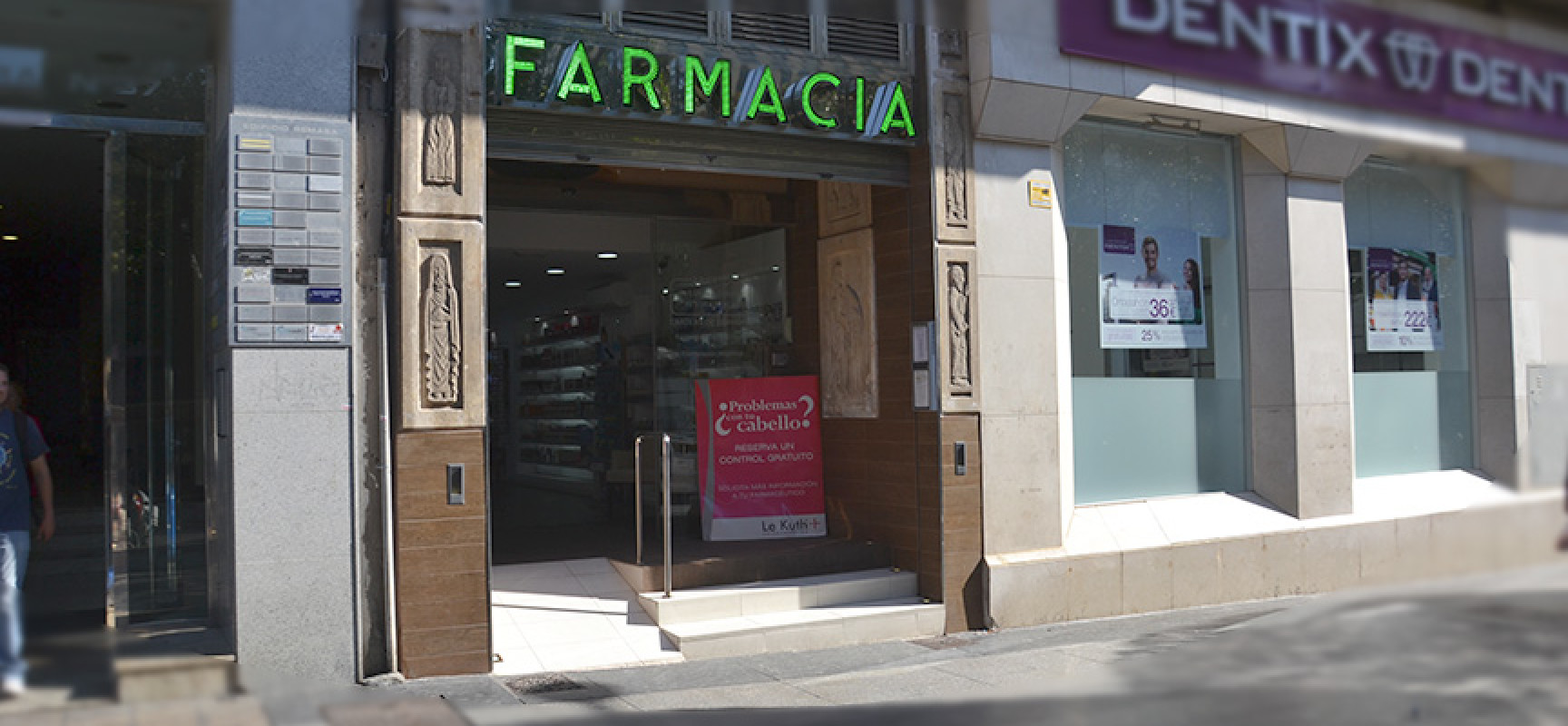 Farmacia Plaza García, en el corazón de Almería
