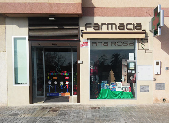 Farmacia Huércal de Almería: la niña que quería ser farmacéutica