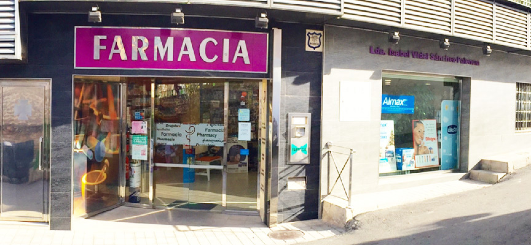 Farmacia Isabel Vidal de Iznalloz, una botica cercana